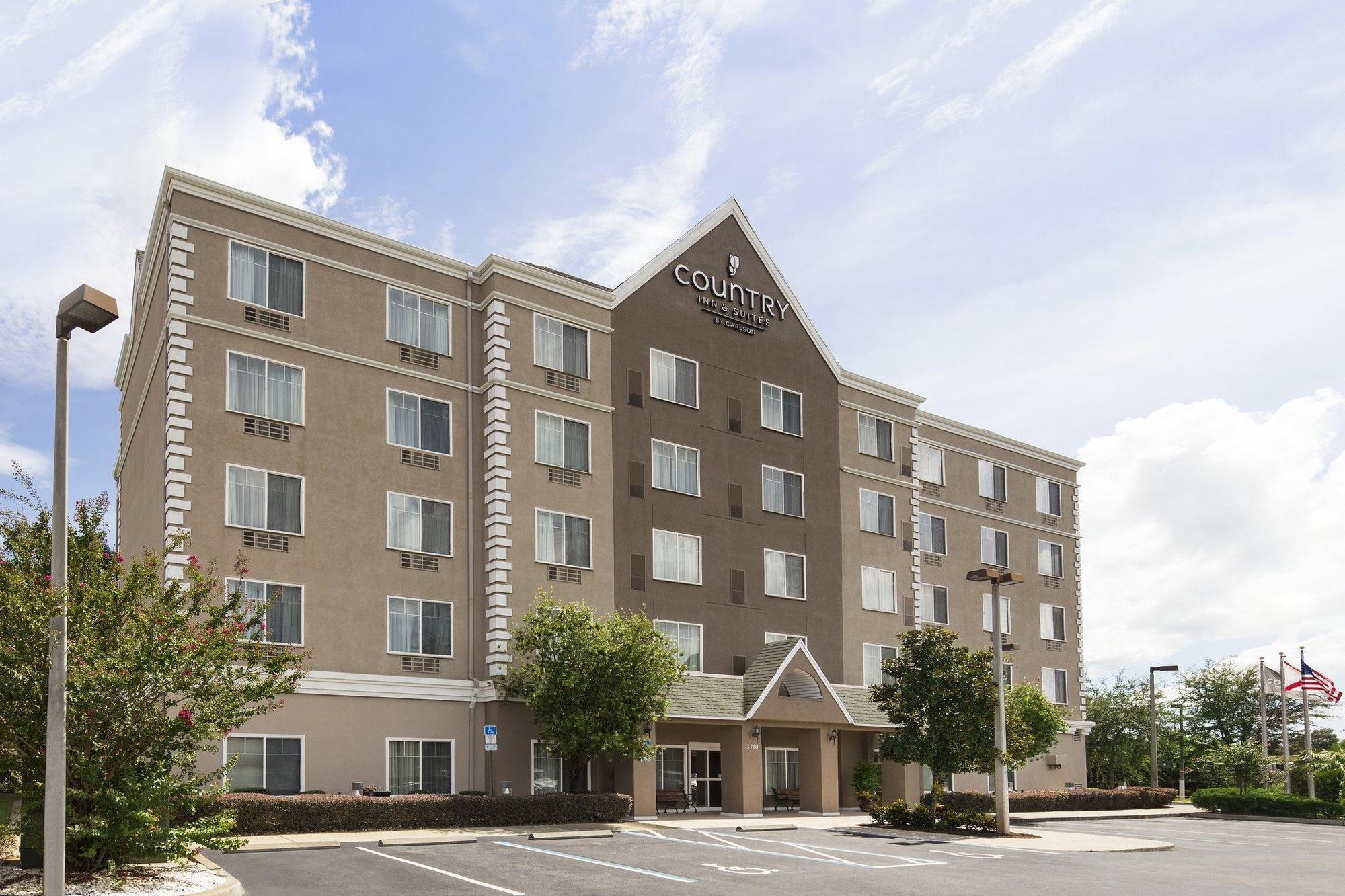 Country & By Radisson Southwest