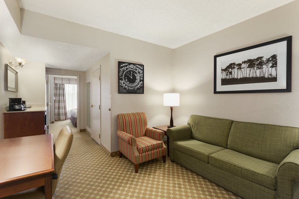 Country & By Radisson Southwest Ocala