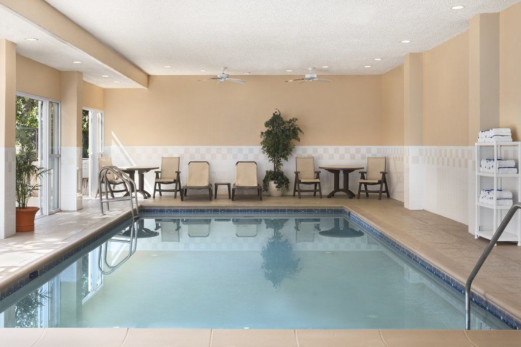 Country & By Radisson Southwest Hotel Ocala